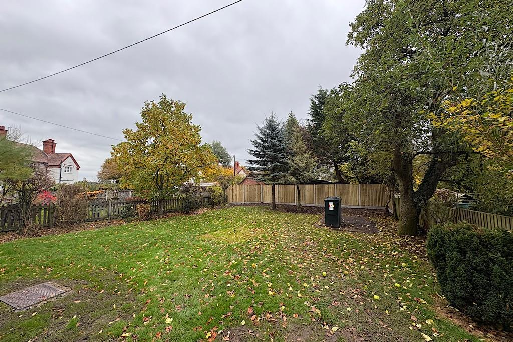 2B Merry Lane, Shrewsbury, SY4 3JS To Let